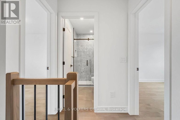 29615595/65-parent-avenue/lower-townbyward-market/ottawa/ontario/K1N0E6_40