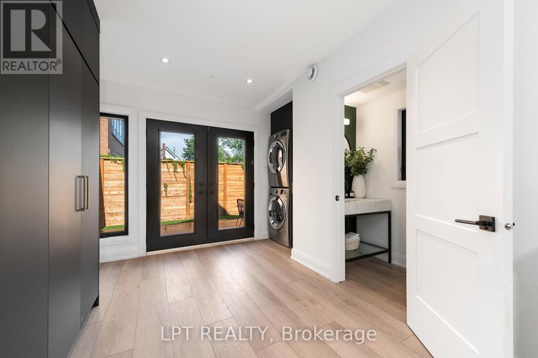 28269196/323-booth-street/west-centre-town/ottawa/ontario/K1R7K1_18