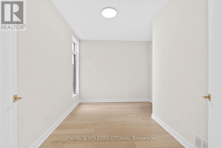 28990496/48-mcnaughton-avenue/ottawa-east/ottawa/ontario/K1S0J2_4