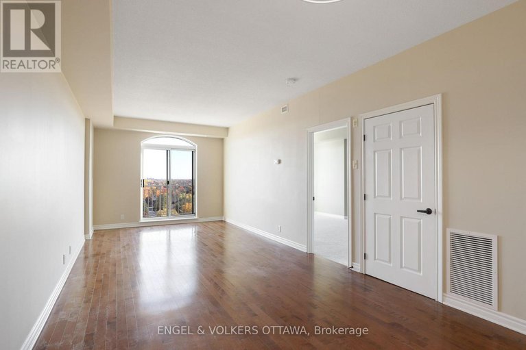 29048929/1207-120-grant-carman-drive/borden-farmstewart-farmcarleton-heightsparkwood-hills/ottawa/ontario/K2E1C8_7