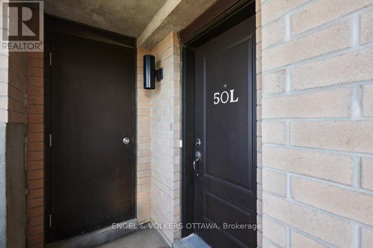 29078977/l-50-jaguar-private/emerald-meadowstrailwest/ottawa/ontario/K2V0J2_5