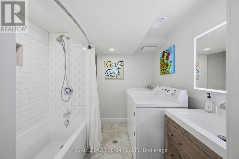 29622537/513-windermere-avenue/mckellarhighland/ottawa/ontario/K2A2W3_27