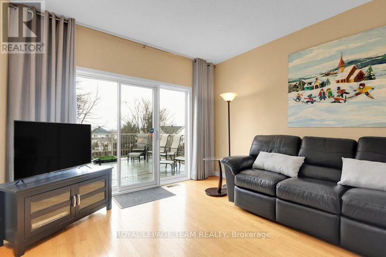 28598951/1581-belleterre-street/orleanssunridge/ottawa/ontario/K1C7N5_12