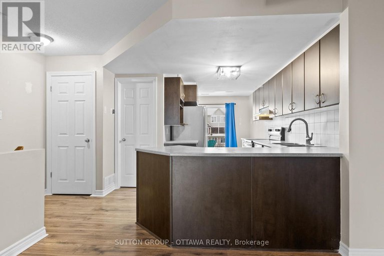 29176613/74-641-louis-toscano-drive/avalon-east/ottawa/ontario/K4A0B7_3