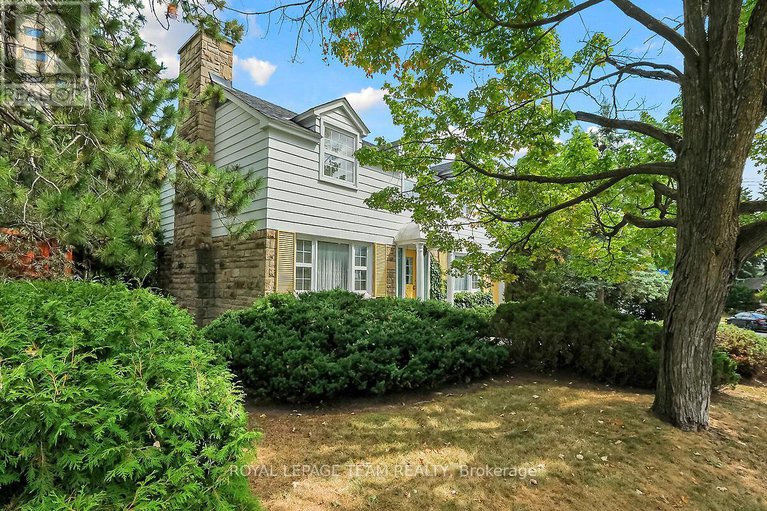 28850677/123-ivy-crescent/new-edinburgh/ottawa/ontario/K1M1Y1_3