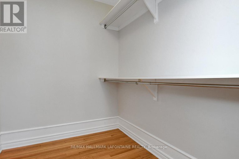 29223644/919-scala-avenue/notting-hillsummerside/ottawa/ontario/K4A4M7_21