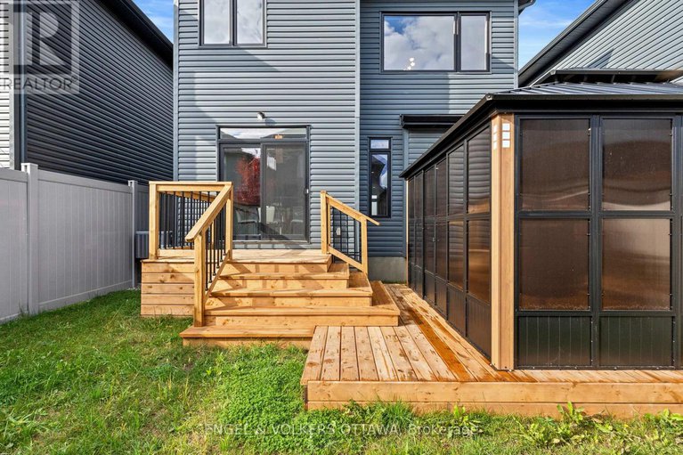 29090906/1047-hydrangea-avenue/riverside-southgloucester-glen/ottawa/ontario/K4M0L5_39