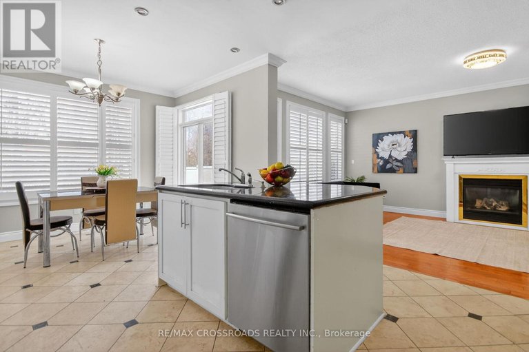 29588901/10-tierney-drive/longfields/ottawa/ontario/K2J4W2_25