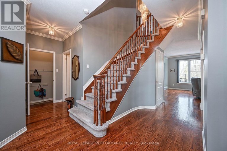 28233202/4191-wolfe-point-way/riverside-southgloucester-glen/ottawa/ontario/K1V1P5_6
