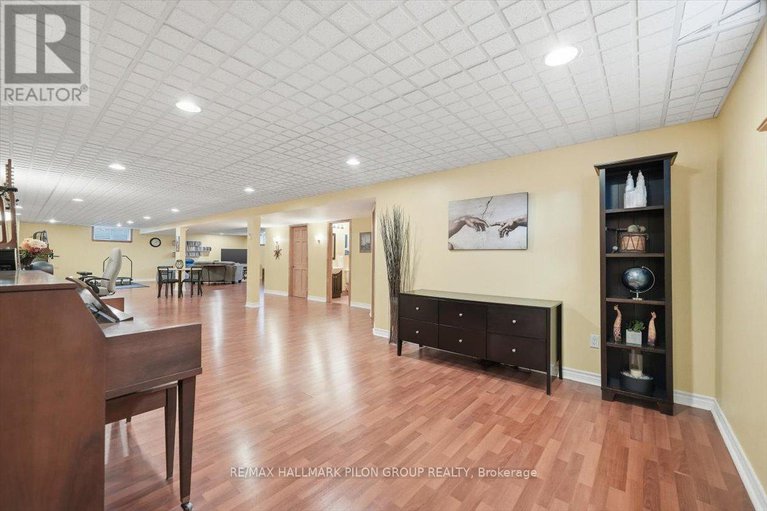 29249194/1147-fieldown-street/cumberland-ridge/ottawa/ontario/K4C1R7_20