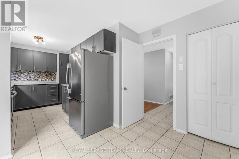 28759994/15-3691-albion-road/sawmill-creektimbermill/ottawa/ontario/K1T1P2_14