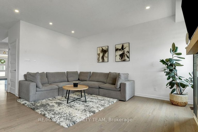 29658525/1269-diamond-street/clarencerockland-twp/clarence-rockland/ontario/K4K0M5_12