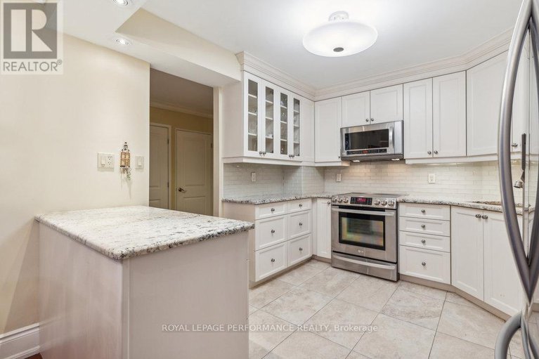 28332699/405-160-george-street/lower-townbyward-market/ottawa/ontario/K1N9M2_18