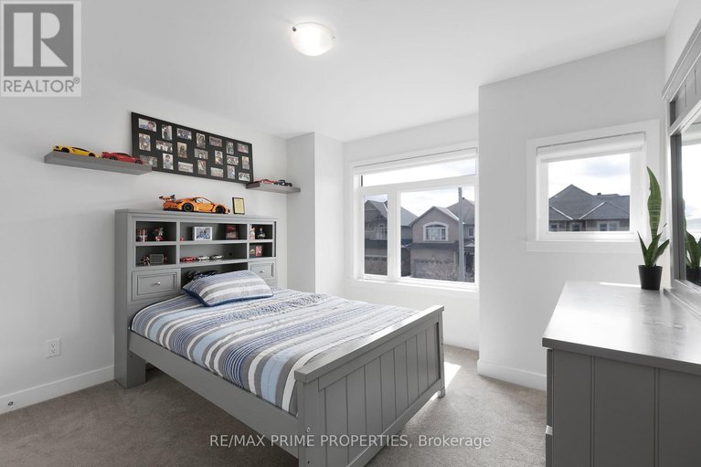 28820804/249-fountainhead-drive/mer-bleuebradley-estatesanderson-park/ottawa/ontario/K1W0H4_34
