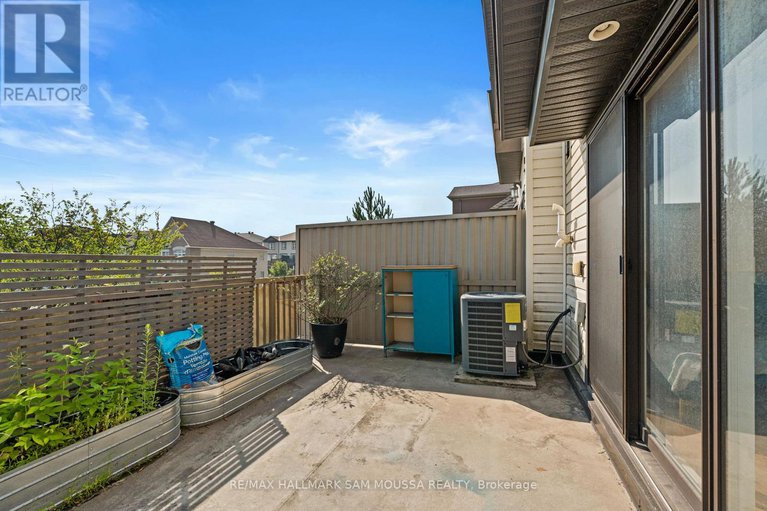 28654019/1222-longfields-drive/strandherd/ottawa/ontario/K2J5X3_22