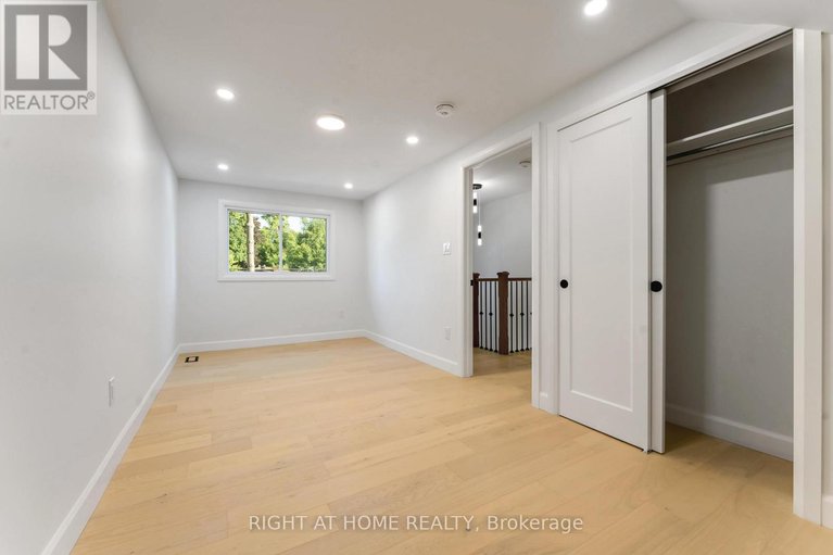 29309967/2700-priscilla-street/britannia/ottawa/ontario/K2B7E2_24