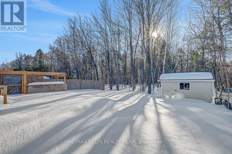 29424744/1662-hunters-run-drive-w/chapel-hill/ottawa/ontario/K1C2H3_47