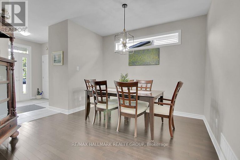 28384626/768-namur-street/embrun/russell/ontario/K0A1W0_7