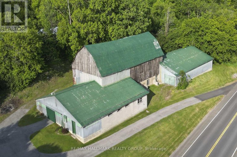 28544357/4240-carp-road/huntley-ward-north-east/ottawa/ontario/K0A1L0_36