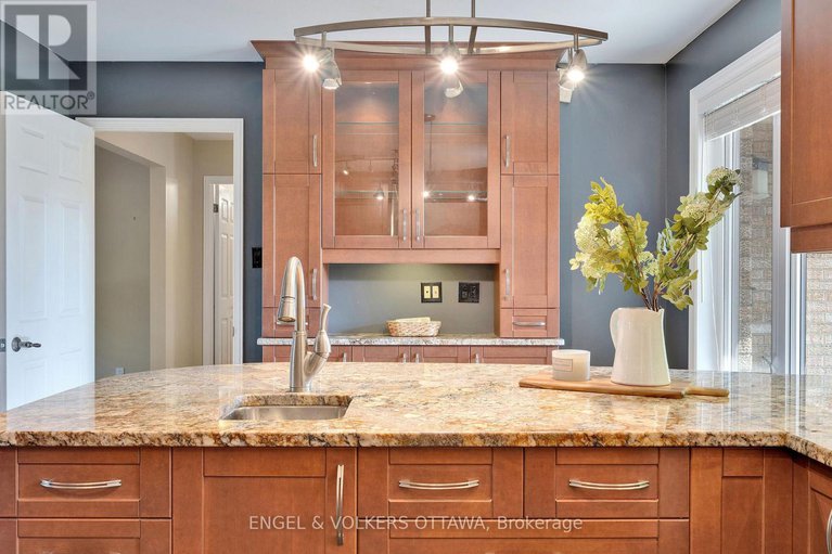 28887714/5233-mclean-crescent/manotick-long-island-nicholls-island/ottawa/ontario/K4M1G1_6