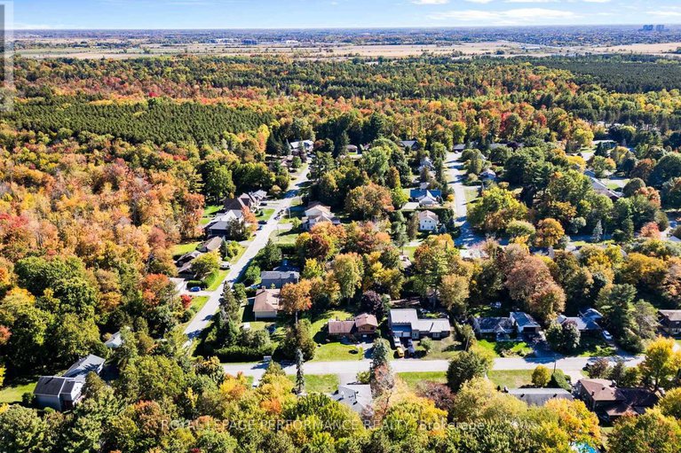 28945911/5-revol-road/merivale-gardens/ottawa/ontario/K2G0B8_35