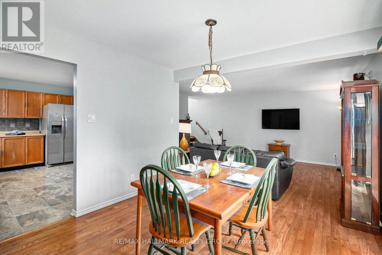 29407943/270-mceachern-crescent/bilberry-creekqueenswood-heights/ottawa/ontario/K1E3K5_11