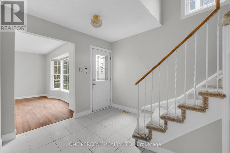 28639527/28-chickasaw-crescent/bridlewood/ottawa/ontario/K2M1M4_4