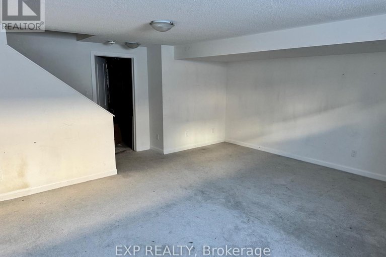 29303296/2063-caltra-crescent/half-moon-bay/ottawa/ontario/K2J6V4_18