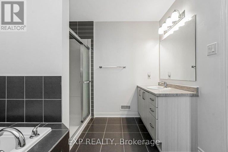 29383911/72-dun-skipper-drive/blossom-parkkemp-parkfindlay-creek/ottawa/ontario/K1X0E8_16