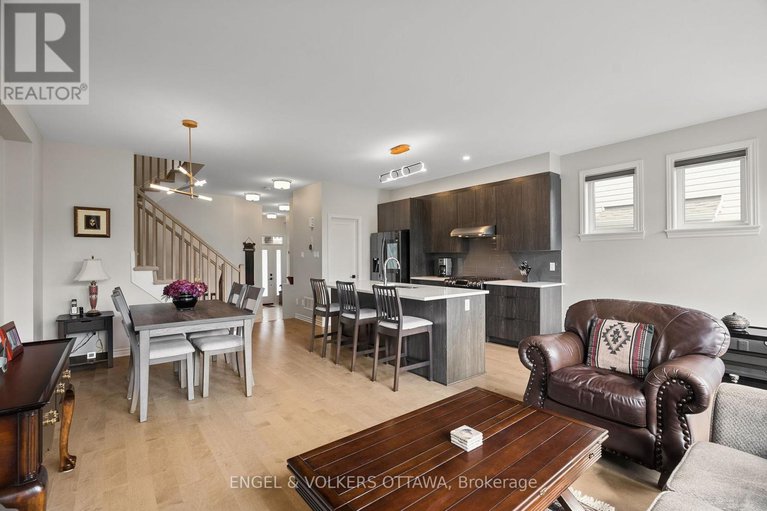 28787541/644-vivera-place/stittsville-north/ottawa/ontario/K2S2N1_15