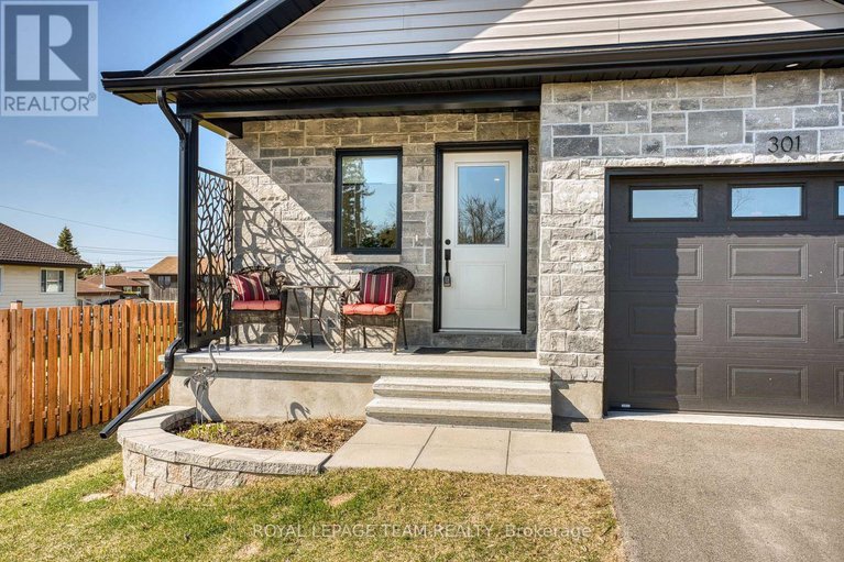 28222436/301-napier-court-nw/almonte/mississippi-mills/ontario/K0A1A0_3
