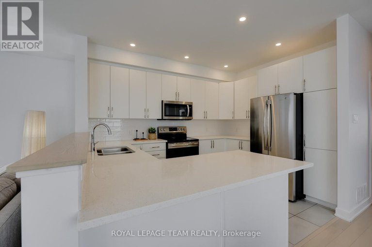 28890064/856-clapham-terrace/stittsville-south/ottawa/ontario/K2S2P1_14