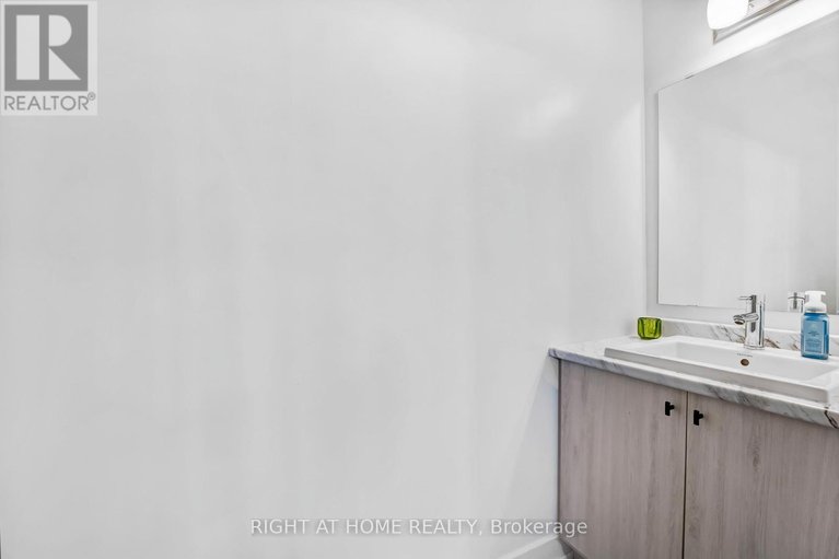 29562226/556-tahoe-heights/leitrim/ottawa/ontario/K1T0X5_9