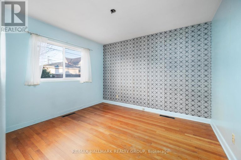 28479703/495-wentworth-avenue/woodroffe/ottawa/ontario/K2B5J9_17