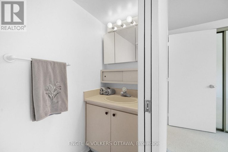 28241154/306-cathcart-street/lower-town/ottawa/ontario/K1N5C4_24