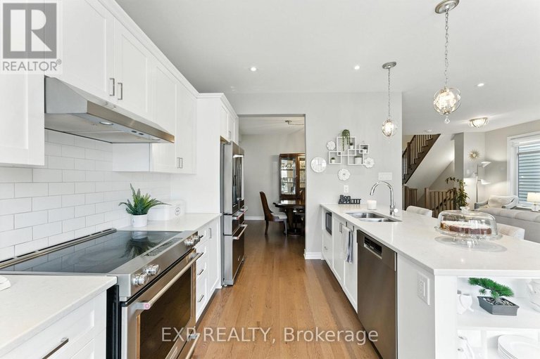 28825535/68-palfrey-way/emerald-meadowstrailwest/ottawa/ontario/K2V0B4_17