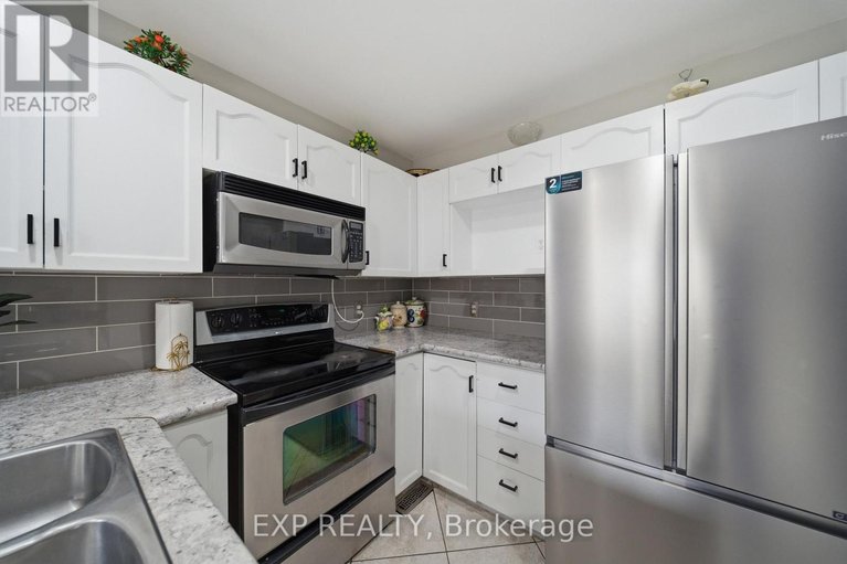 29481548/180-equestrian-drive/bridlewood/ottawa/ontario/K2M2B9_14