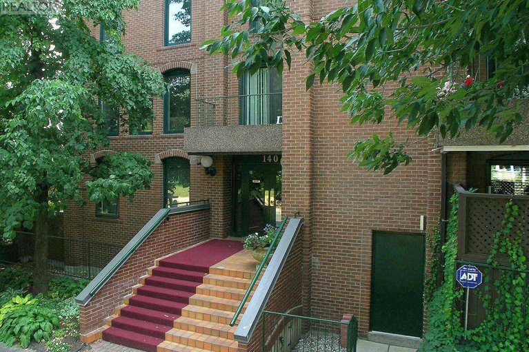 29080354/1-140-rideau-terrace/lindenlea/ottawa/ontario/K1M0Z2_1