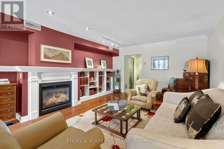 28953210/4-74-somerset-street-w/ottawa-centregolden-triangle/ottawa/ontario/K2P0H5_12