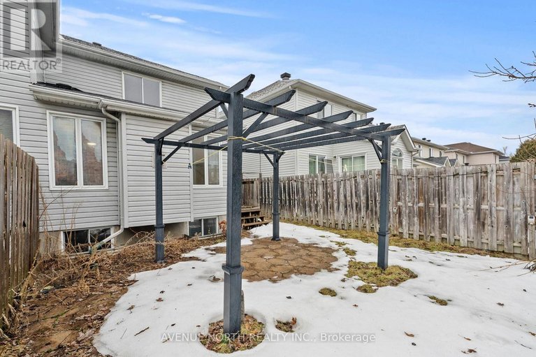 29461998/244-deerfox-drive/longfields/ottawa/ontario/K2J4Z2_31