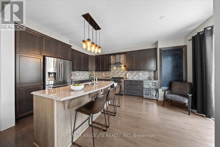28579021/778-rosehill-avenue/stittsville-north/ottawa/ontario/K2S1B9_17