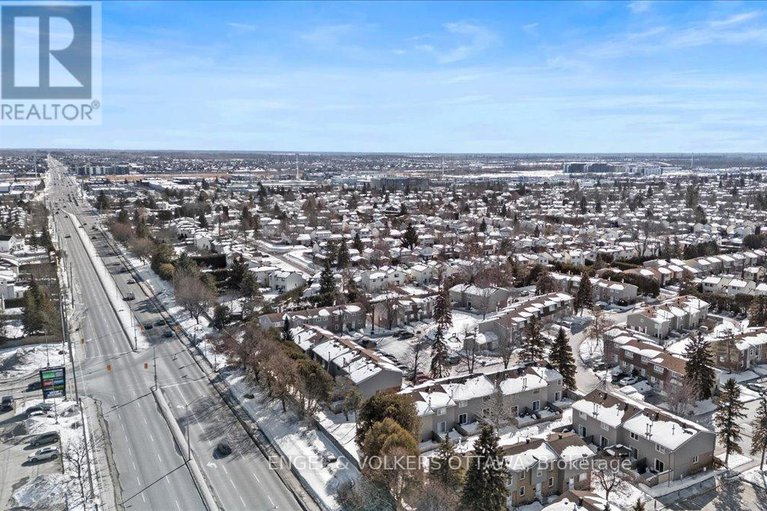 29422354/a-1753-lamoureux-drive/queenswood-heights-south/ottawa/ontario/K1E2N3_38