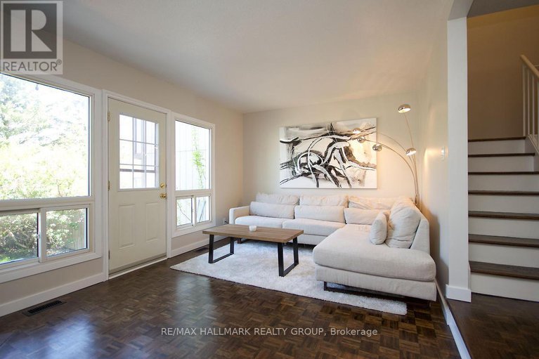 28266606/d-3-spring-grove-lane/pheasant-run/ottawa/ontario/K2J2C5_15