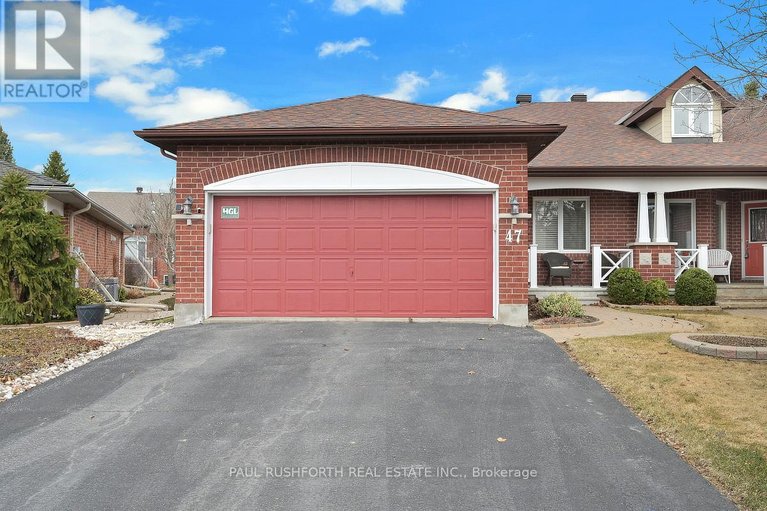 29468435/47-peregrine-crescent/bridlewood/ottawa/ontario/K2M2T2_1