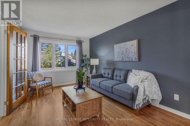 29666462/641-apollo-way/fallingbrookpineridge/ottawa/ontario/K4A1T5_5