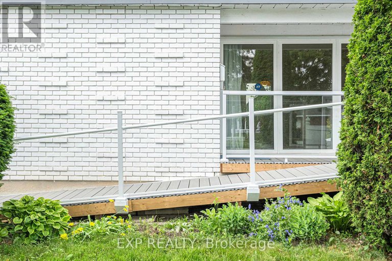 28500689/75-chesterton-drive/borden-farmstewart-farmcarleton-heightsparkwood-hills/ottawa/ontario/K2E5T5_30