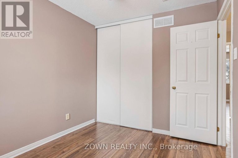 29305756/104-banchory-crescent/morgans-grantsouth-march/ottawa/ontario/K2K2V2_24