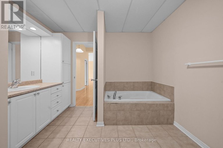 29587855/407-2921-laurier-street/town-of-rockland/clarence-rockland/ontario/K4K1V2_28