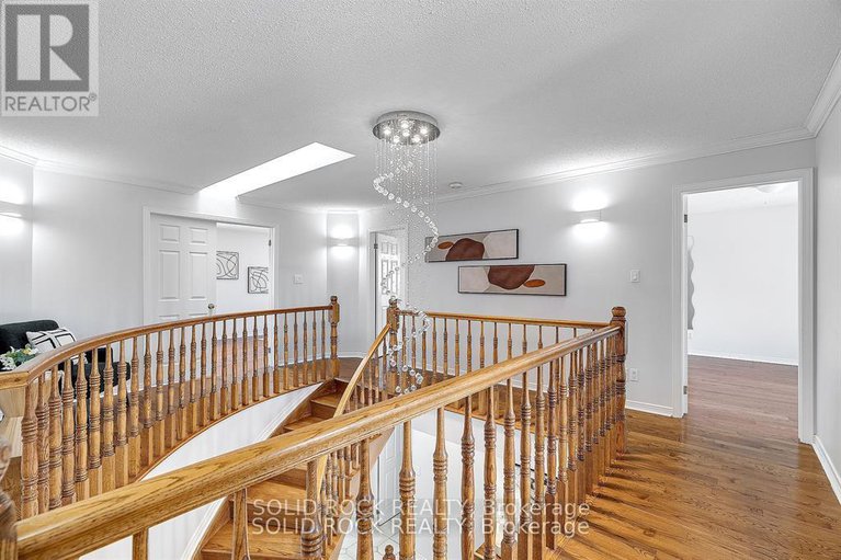 28411902/42-marchbrook-circle/rural-kanata-central/ottawa/ontario/K2W1A1_17