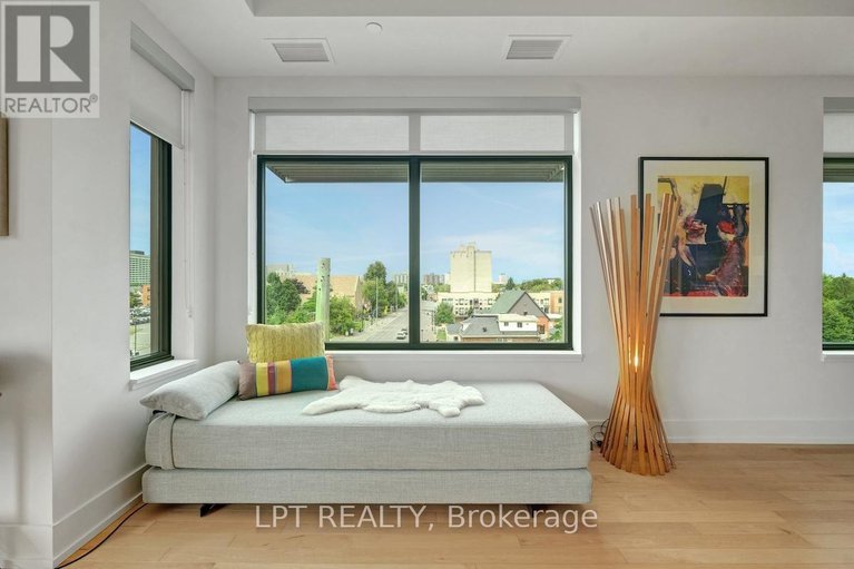 29030662/504-60-springhurst-avenue/ottawa-east/ottawa/ontario/K1S5V7_17